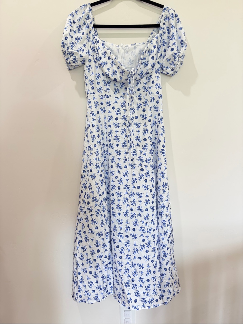 White & Blue Floral Puff-Sleeve Midi Dress Size M Unbranded